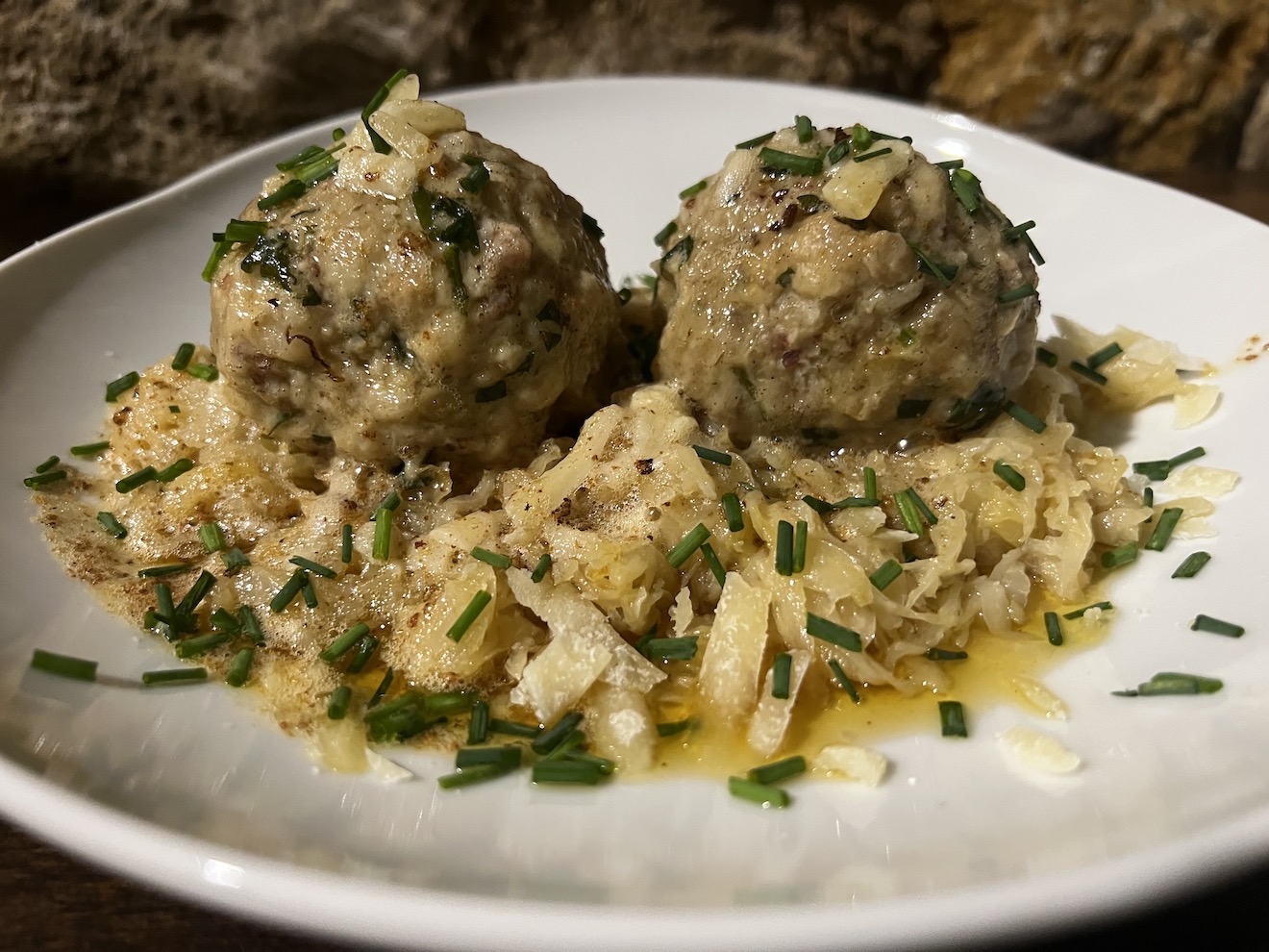 Speckknödel mit Sauerkraut